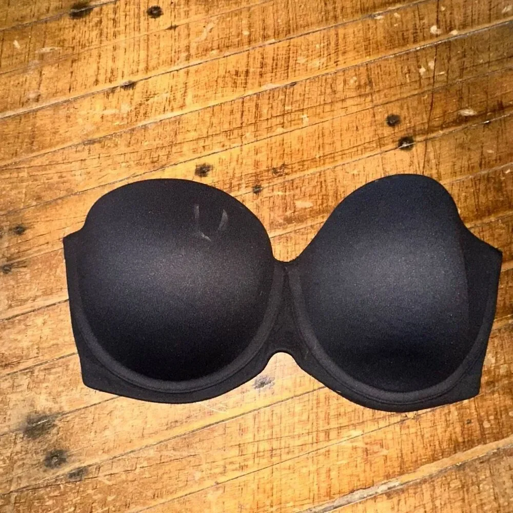 Victoria’s Secret black 34DD lined multi-way strapless bra